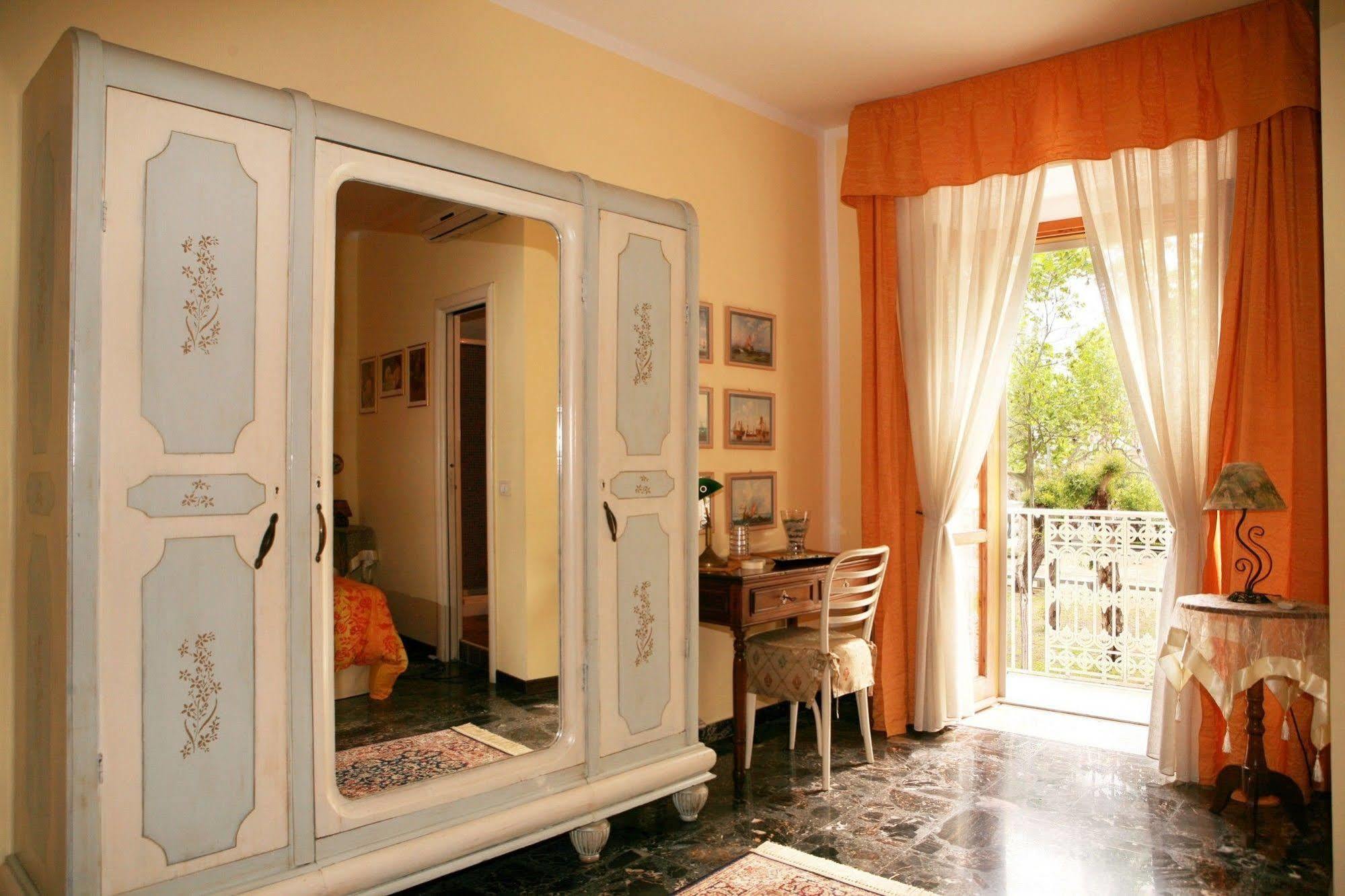 Al Vecchio Pioppo Bed & Breakfast Praia a Mare Luaran gambar